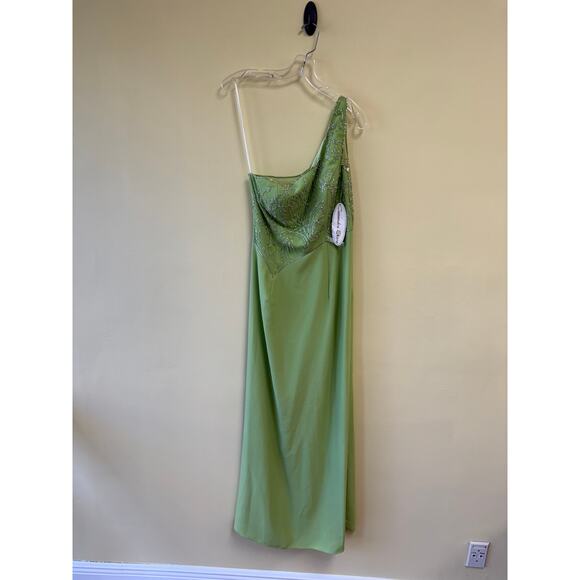 Cassandra Stone Lime Green One-Shoulder Beaded Formal Dress - Size 10 Style10046 - Picture 1 of 3